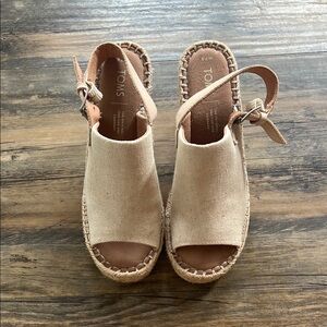 TOMS Women's Tan Espadrille Sandals